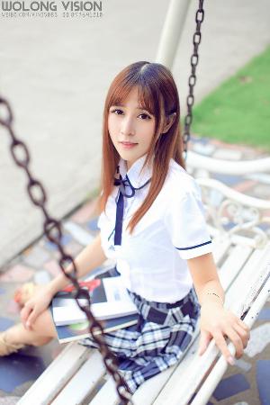 上司趁老公不在到家拜访